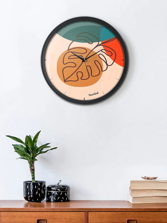 Arty Leaf Multicolor Analog Wall Clock