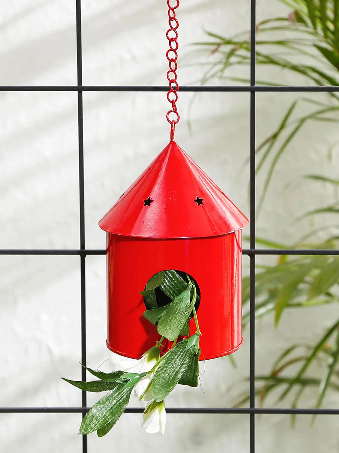 Round Hut Bird House Red