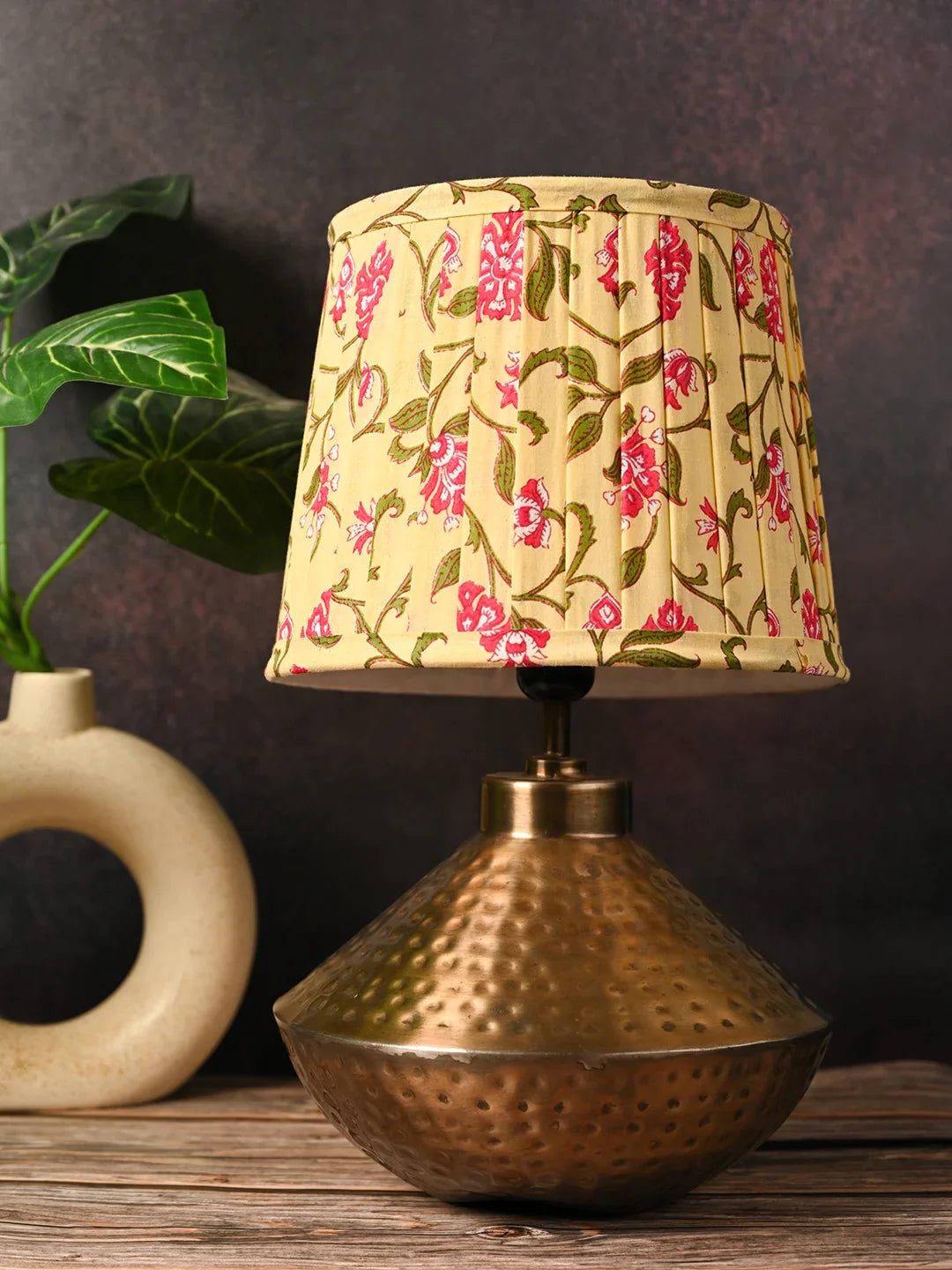 Golden Hammered Urn Lamp with Pleeted Multicolor Yellow Shade