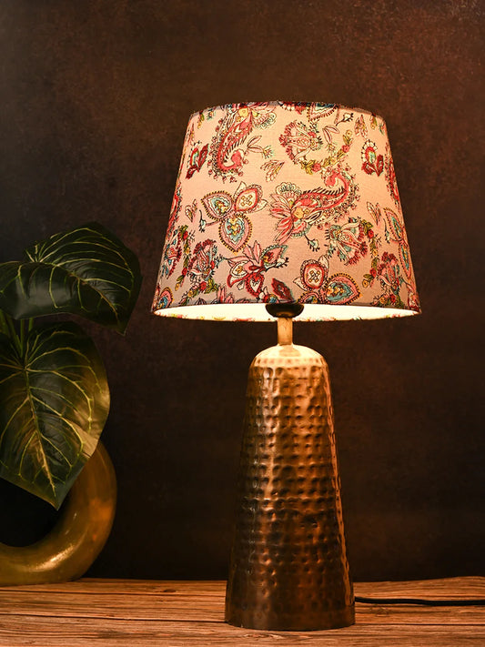 Golden Hammered V-Shaped Lamp with Taper Muticolor Red Shade