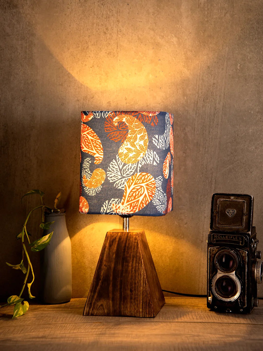 Wooden Pyramid Lamp with Colorful Ambee Lamp Shade