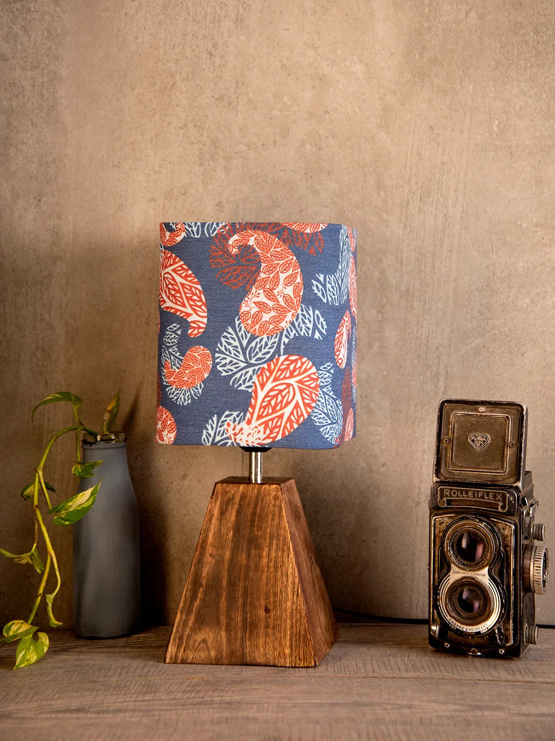 Wooden Pyramid Lamp with Colorful Ambee Lamp Shade