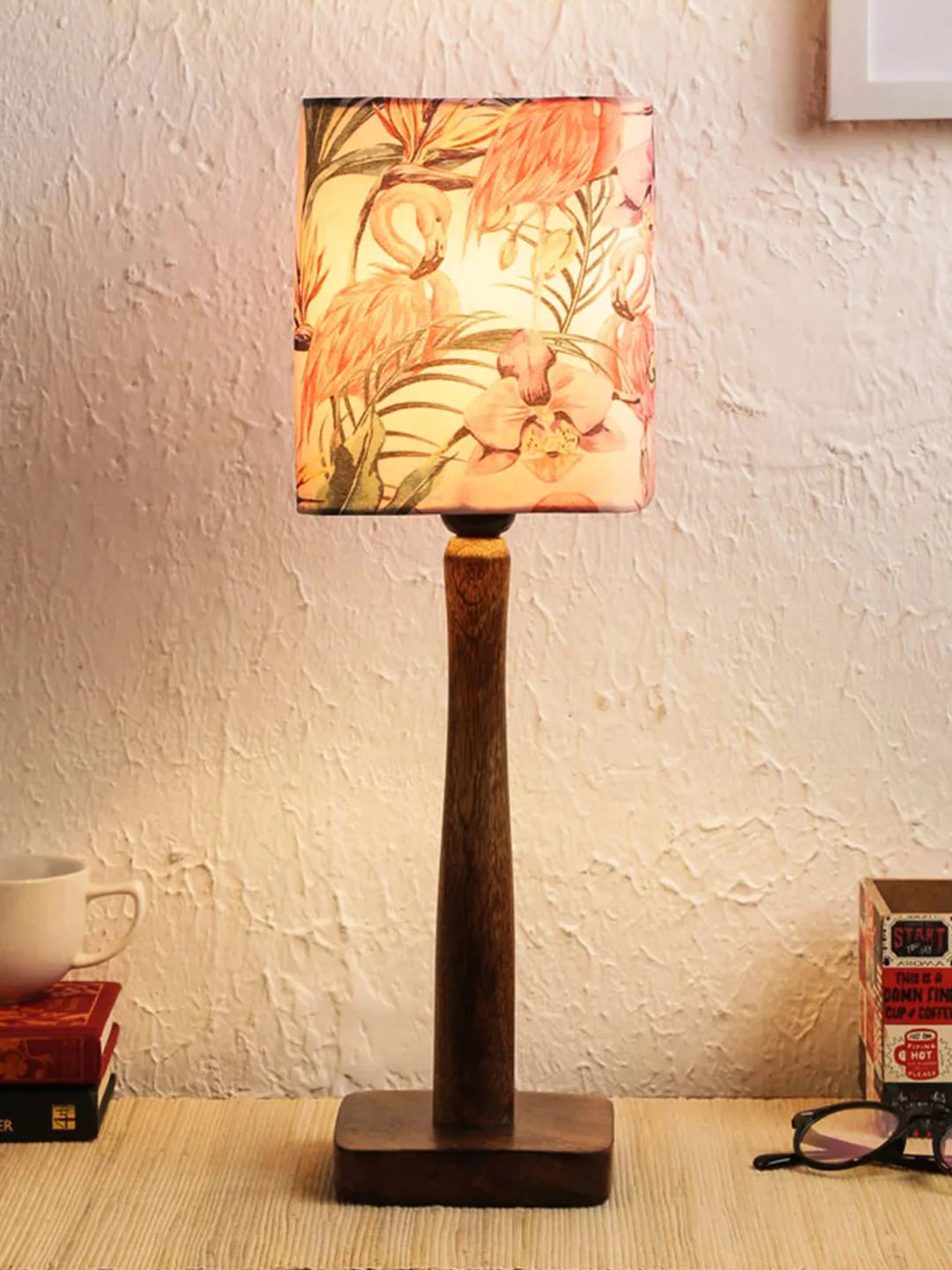 Pink Flamingo Wooden LampPink Flamingo Wooden Lamp
