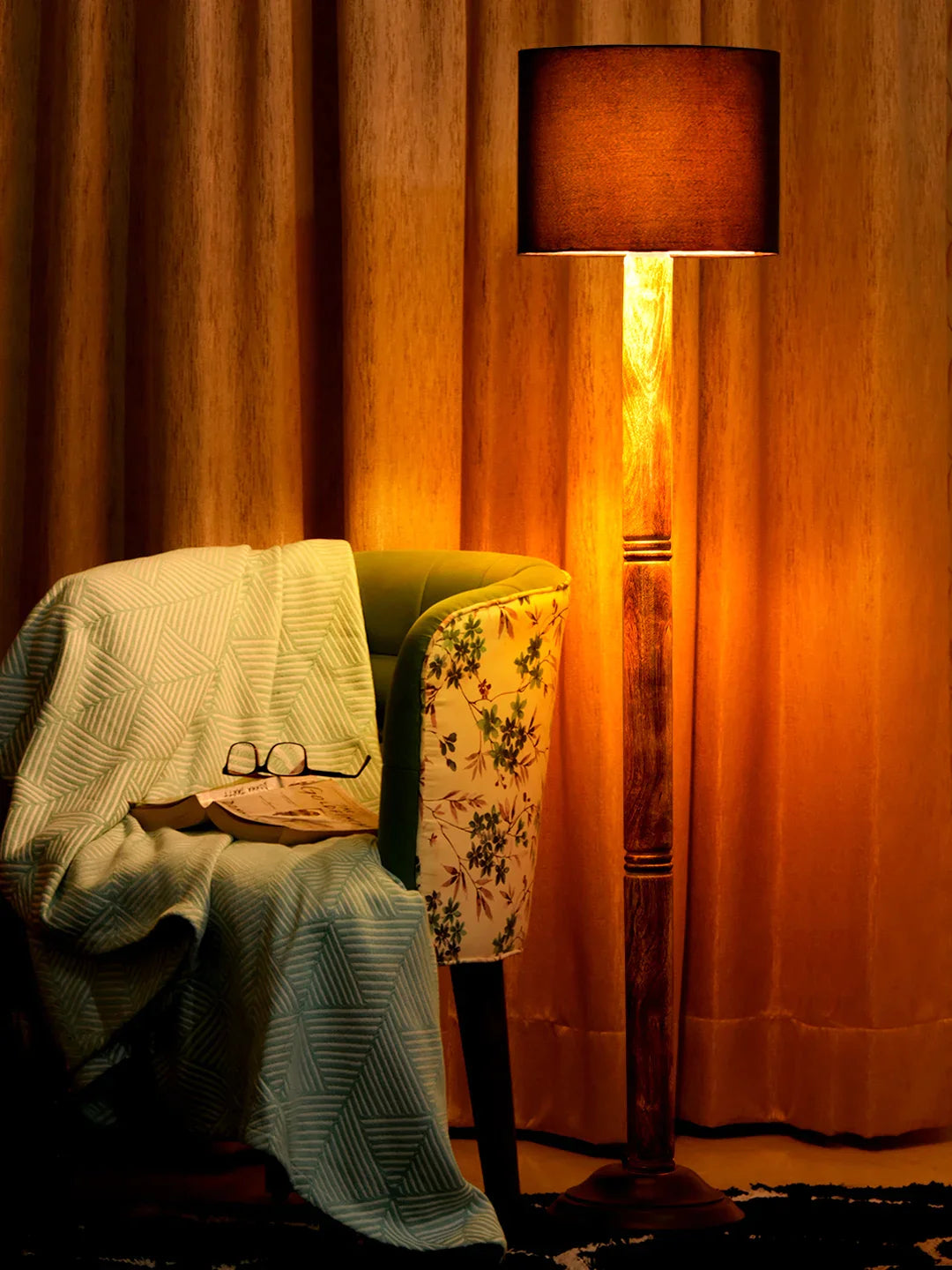Floor Lamp Brown Ring with Jute Black cylindrical Lamp Shade